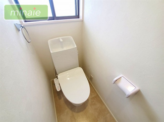 【トイレ】 | 小学校11分　中学校８分　再生住宅　リフォーム〇　南三咲 | 販売現地