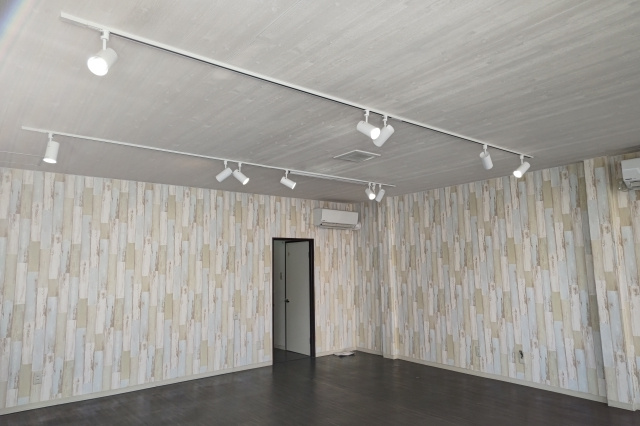 欠町事務所のキッチン|キッチン