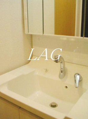 【洗面所】 | フィオーレ北千住 | 洗面台です。