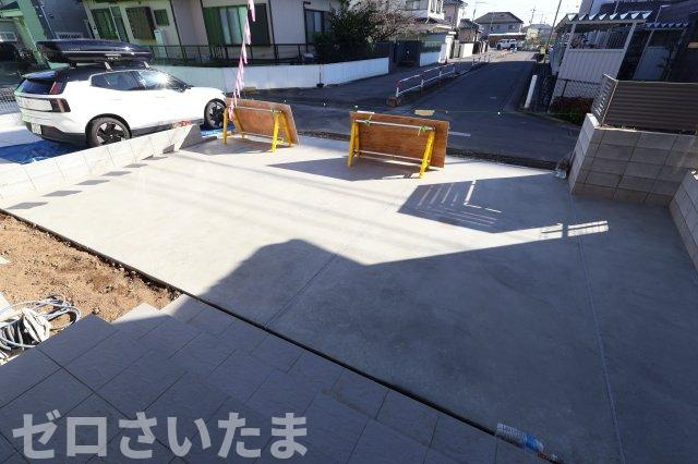 《仲介手数料無料》上尾市大字上尾下1056-1新築一戸建てハートフルタウンの駐車場