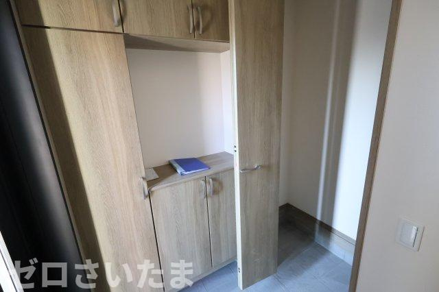 《仲介手数料無料》上尾市大字上尾下1056-1新築一戸建てハートフルタウンの玄関