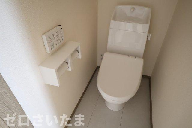 《仲介手数料無料》上尾市大字上尾下1056-1新築一戸建てハートフルタウンのトイレ