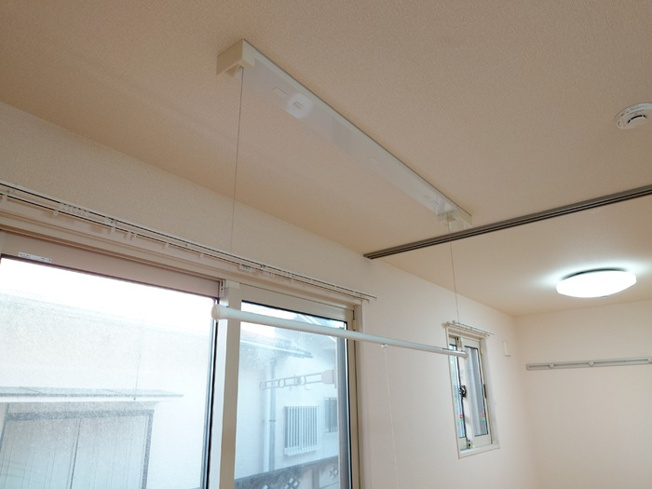 【設備】 | 雨の日や花粉の季節に便利な室内物干し