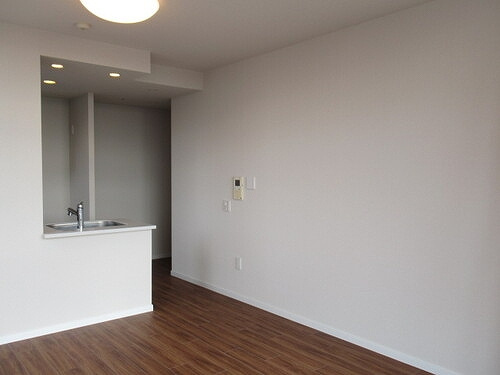 ザ・スカイクルーズタワーの居間・リビング|リビングダイニング（別角度）