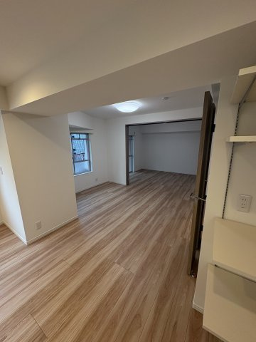 ハイライフ恵比寿の居間・リビング|ゆったり過ごせるリビングです