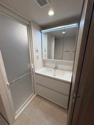 ハイライフ恵比寿の洗面所|忙しい朝には欠かせない洗面所です