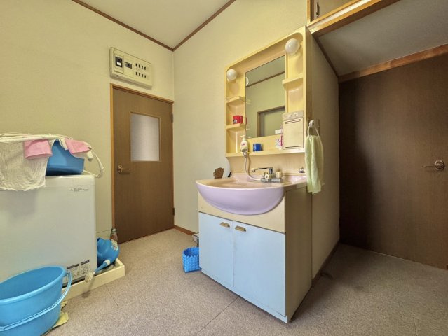 土浦市中村南中古戸建の洗面所