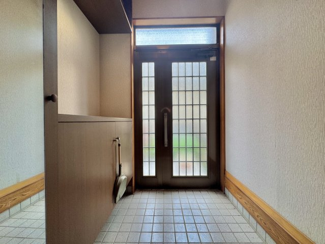 土浦市中村南中古戸建の玄関