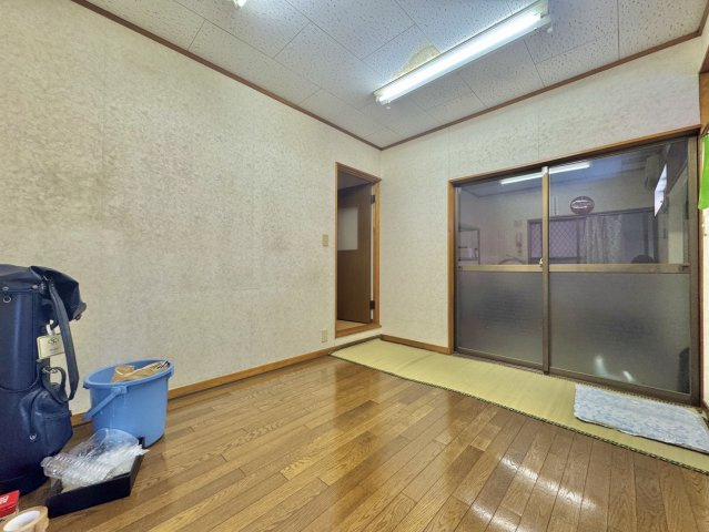 土浦市中村南中古戸建の洋室