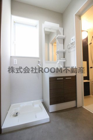 ソラティオⅡの洗面所|ゆったりとスペースのある洗面所