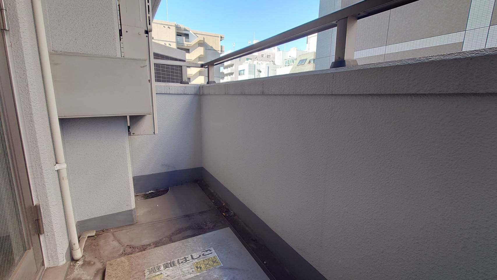 【バルコニー】