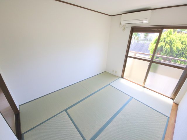 クレール初香台の和室