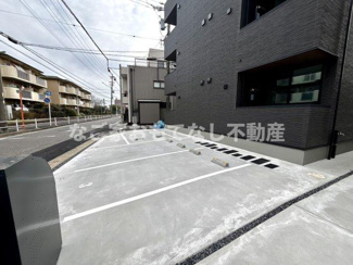 【駐車場】
