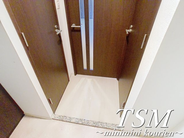 シェリロ香里園の玄関