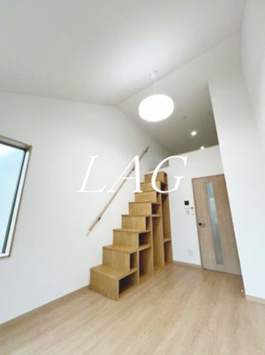 【居間・リビング】 | l'ete eleganceⅡ | 洋室のお部屋です。