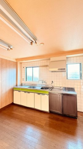 荻野1丁目のキッチン|2階ダイニングキッチン