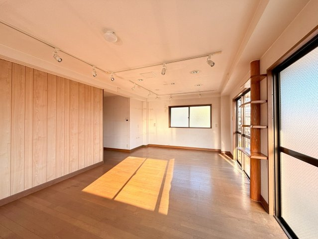 荻野1丁目の寝室|洋室