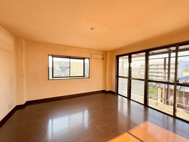 荻野1丁目の子供部屋|洋室