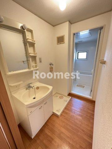 カーサフィオーレA棟の洗面所|忙しい朝には欠かせない洗面所です