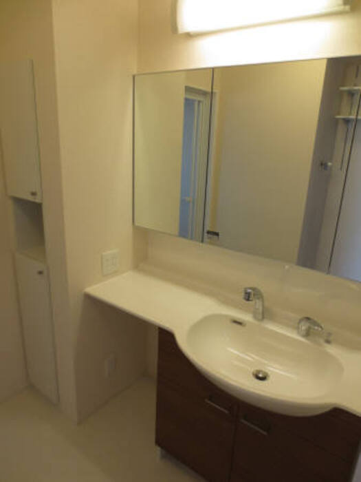 シェノワ潤（ウルミ）の洗面所