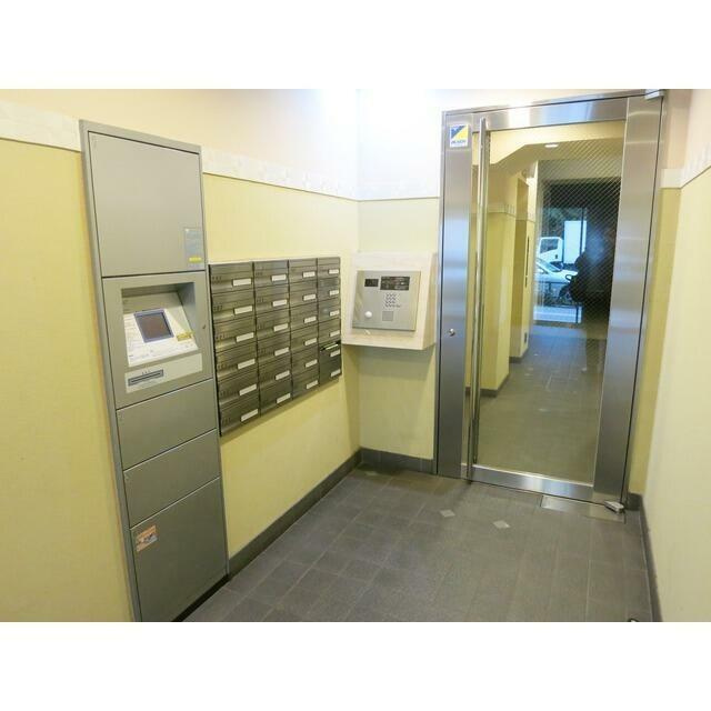 池之端加茂ビルＤのエントランス