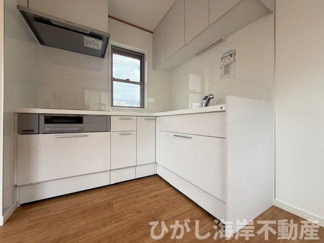 茅ヶ崎市西久保　中古戸建のキッチン|新規リフォーム完了！　キッチンスペース