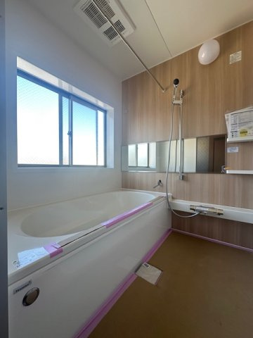 茅ヶ崎市西久保　中古戸建のキッチン|12月6日撮影　新規リフォーム中　キッチンスペース