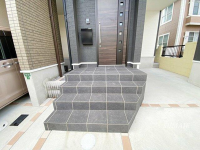 【エントランス】 | 芝下１丁目住宅 | エントランスです☆