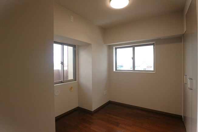 【子供部屋】 | メゾンドール瓢箪山 | 【洋室②：5帖】