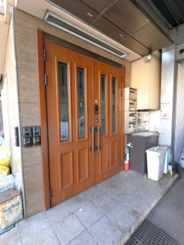 【エントランス】