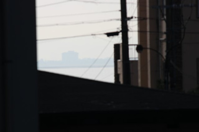 【展望】 | カネボウ琵琶湖アーバンプラザ | 建物の隙間から少しだけ琵琶湖が見えます