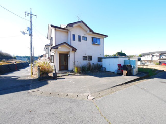 【前面道路含む現地写真】 | 東金市極楽寺　中古戸建 | 平成7年11月築 4LDK+WIC駐車3台可能 物置付 北西・東南角地周りに家がなく静かな環境です