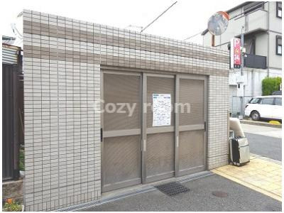 【その他共用部分】 | ベルデュール楓 | 敷地内ゴミ置き場です。