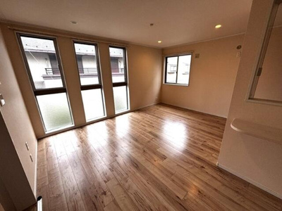 【居間・リビング】 | ガーデンヒルズ芝宮根Ｂ棟