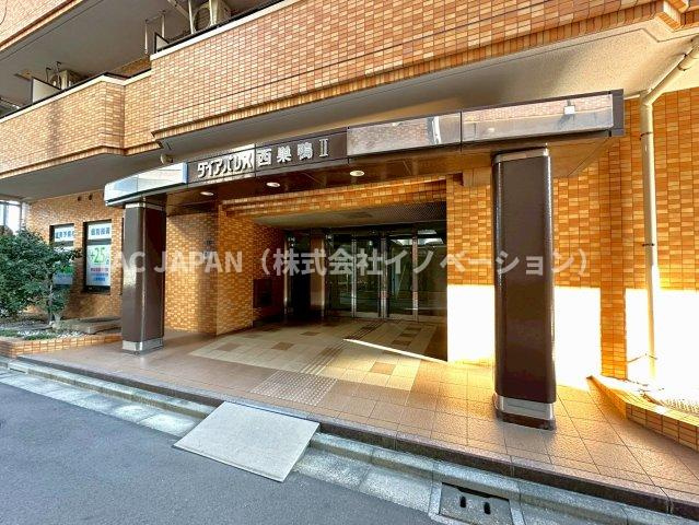 ダイアパレス西巣鴨Ⅱのエントランス|清潔感のある佇まいから管理状態の良さが感じられます。