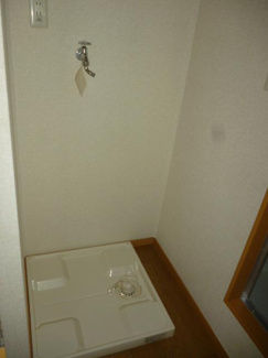 【設備】 | エステート　ユリA | 洗濯機置き場