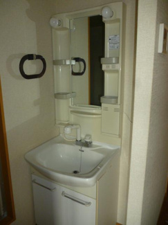 【洗面所】 | エステート　ユリA | コンパクトで使いやすい洗面所