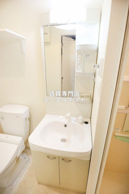 【独立洗面台】 | アリビオ千里豊津 | 清潔感ある独立洗面台で毎日気持ちよく♪