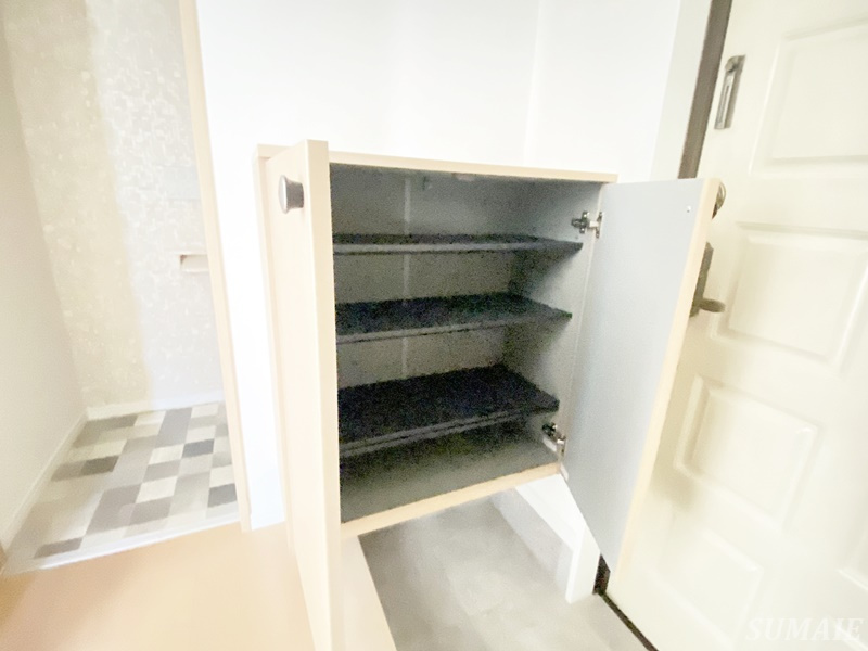 山一東尾久ステーツの収納|シューズボックスです☆