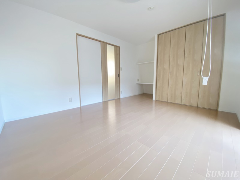 山一東尾久ステーツの洋室|別角度からみた洋室です☆