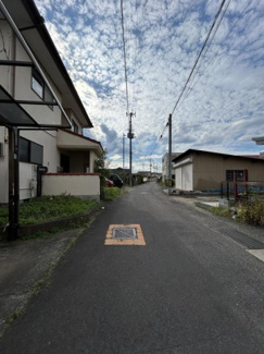 【前面道路含む現地写真】