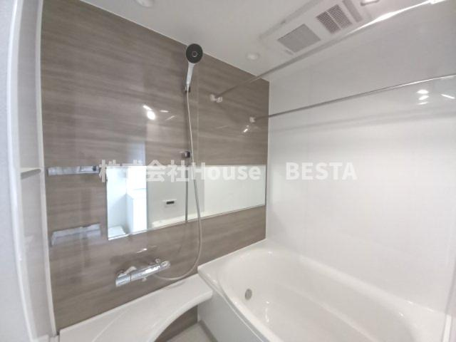 ホワイトメゾン御影中町の浴室