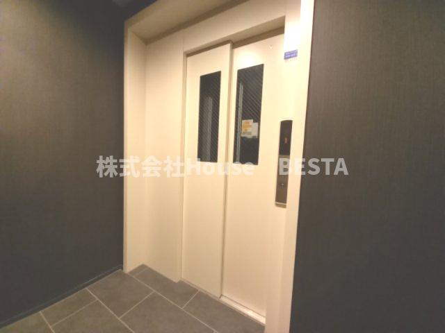 ホワイトメゾン御影中町のロビー