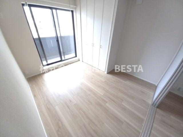 ホワイトメゾン御影中町の寝室