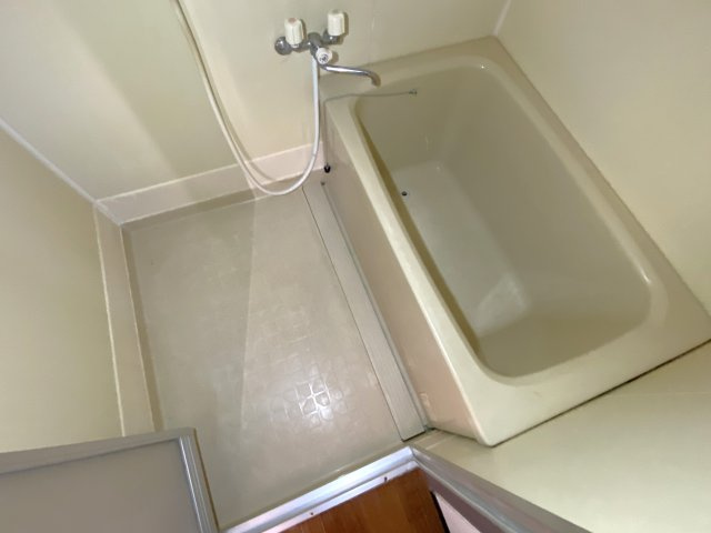 ケイナンマンションの浴室