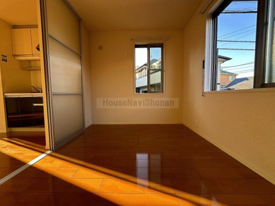 【寝室】 |  HILL TOP TATSUNODAI PARK