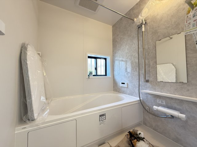 大久保町西島　新築戸建の浴室