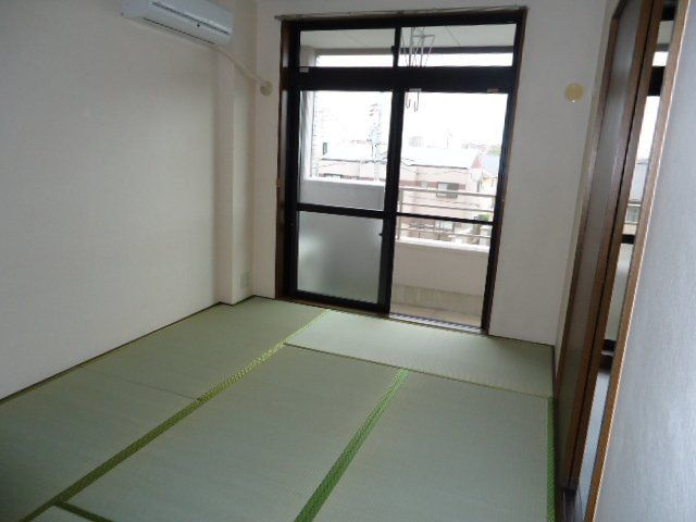 ファインヴィーブル参番館の和室