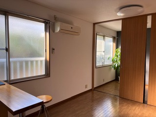 【居間・リビング】 | さくらコンフォルト | 参考写真（家具・観葉植物は付帯しません）