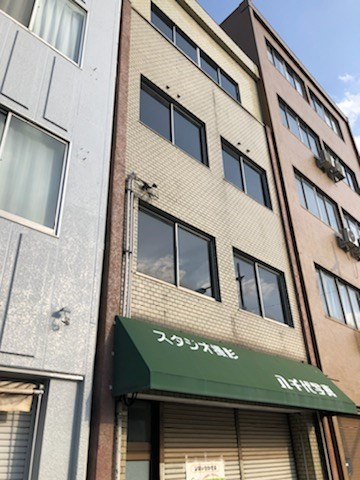 真砂町店舗の外観